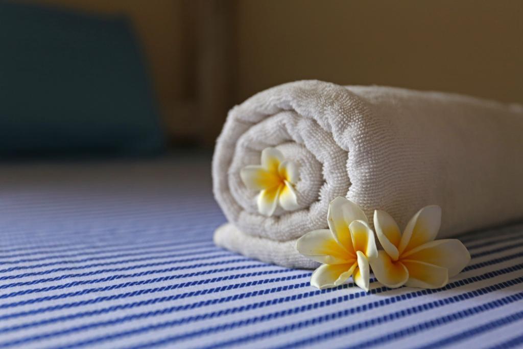 Surfers House Otel Kuta Lombok Dış mekan fotoğraf