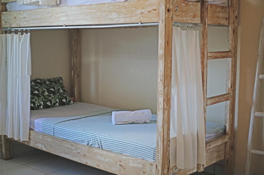 Surfers House Otel Kuta Lombok Dış mekan fotoğraf