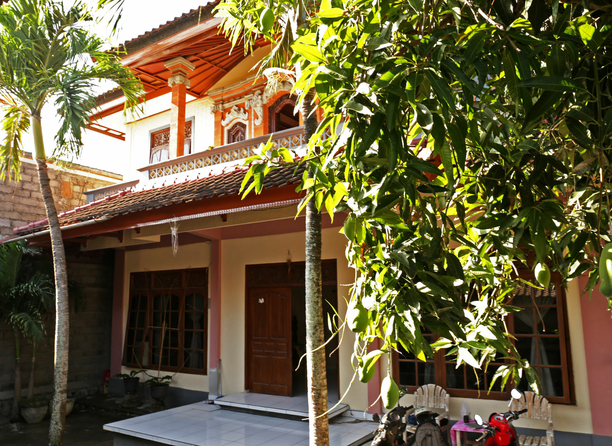 Surfers House Otel Kuta Lombok Dış mekan fotoğraf