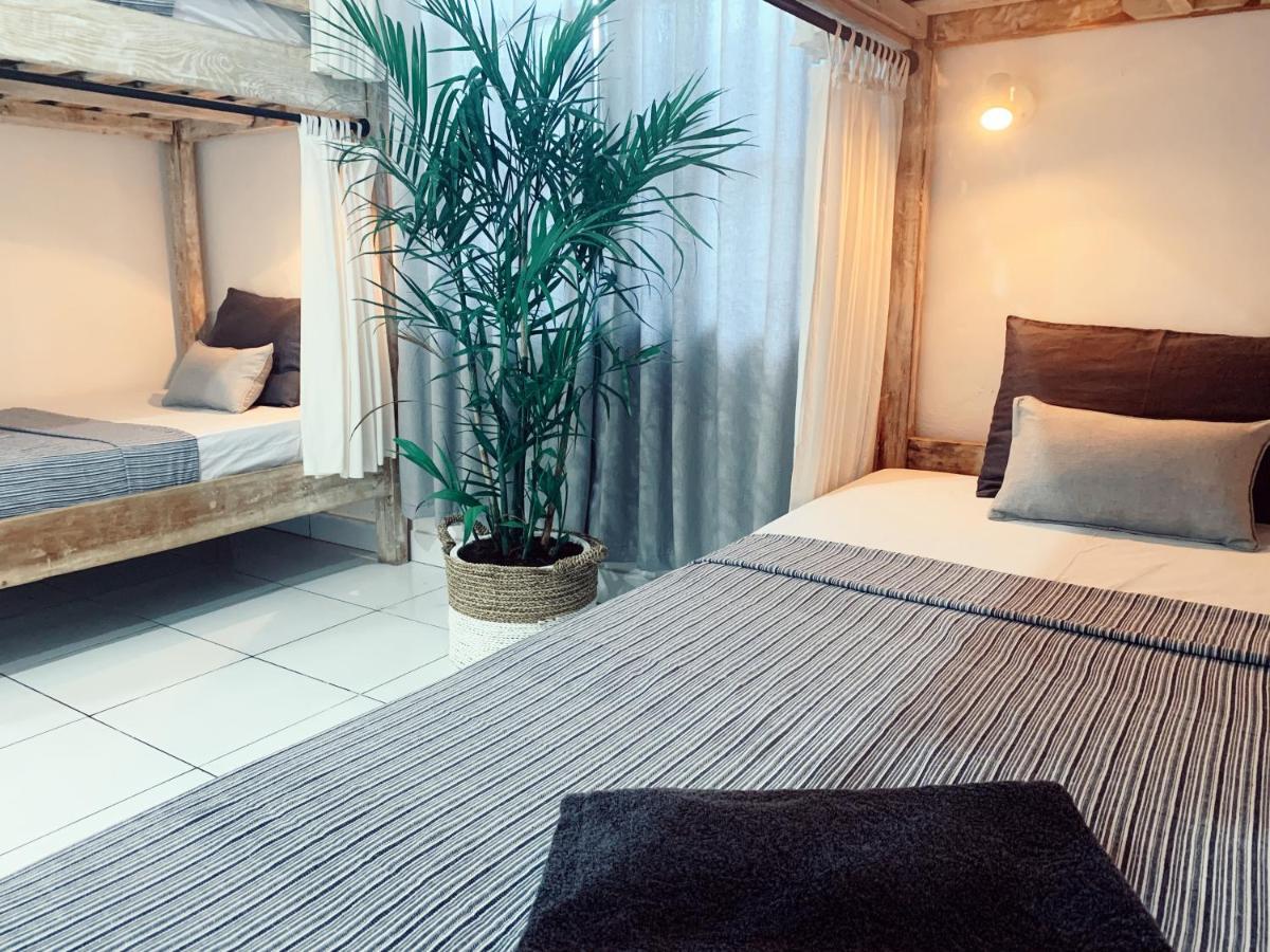 Surfers House Otel Kuta Lombok Dış mekan fotoğraf